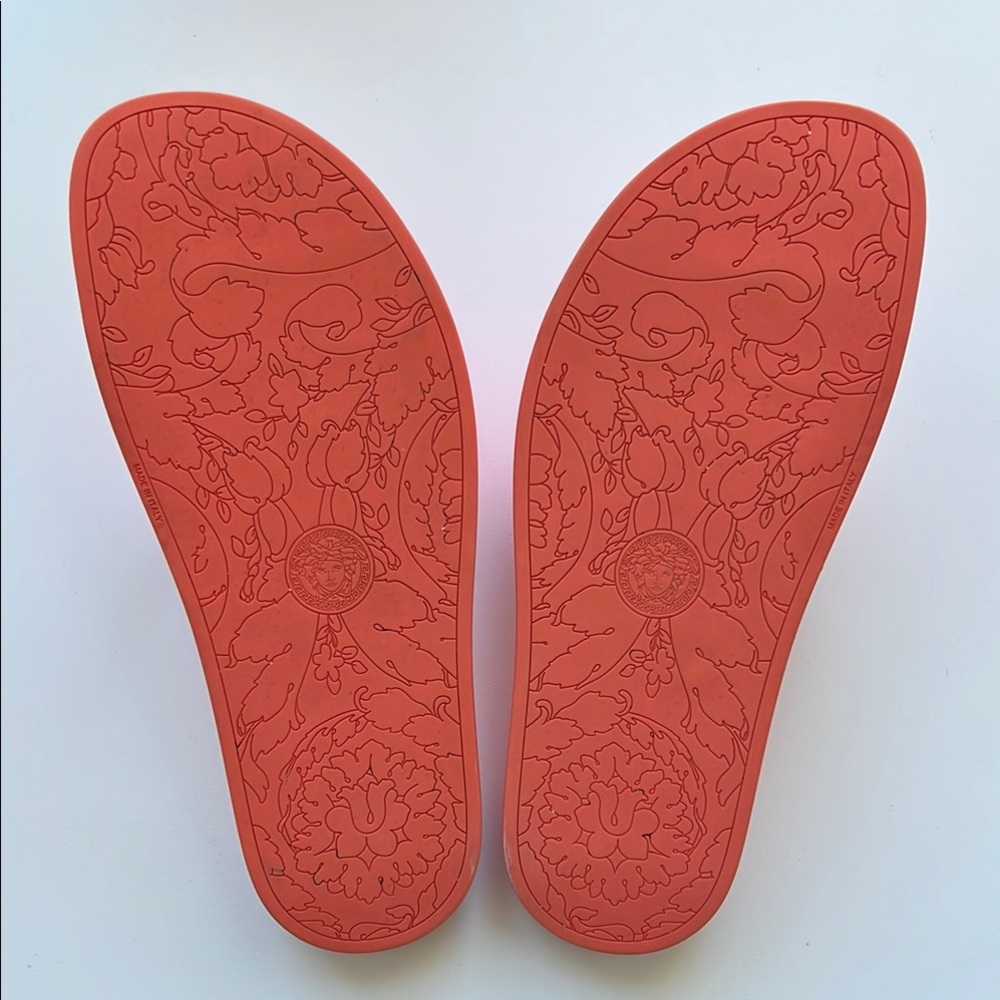 Versace Women's Coral Slides - Picture 4 of 9